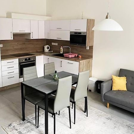 Spacious 2Br Apartment 6Min From Prague Castle! Екстер'єр фото