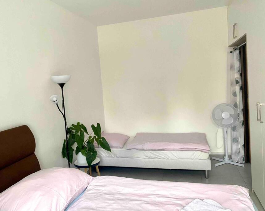 Spacious 2Br Apartment 6Min From Prague Castle! Екстер'єр фото