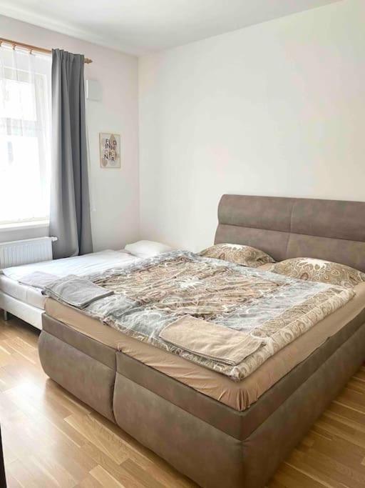 Spacious 2Br Apartment 6Min From Prague Castle! Екстер'єр фото